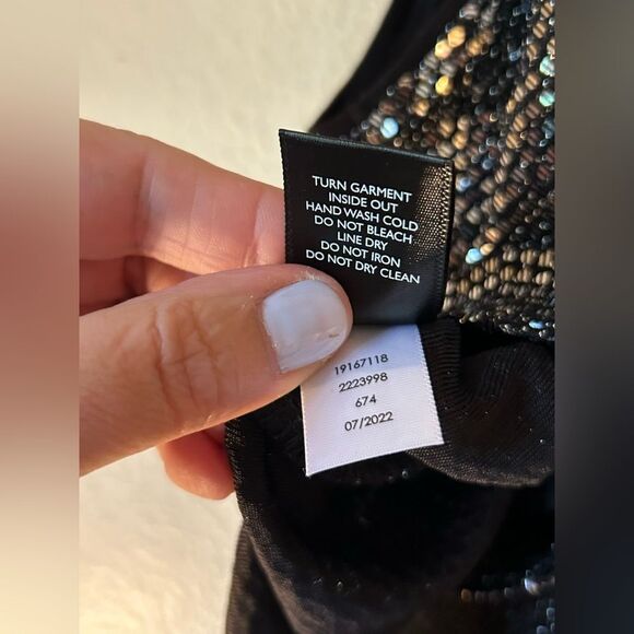 NWT Torrid Deep Black Sequin Cowl Cami - Size 2 - Picture 11 of 12